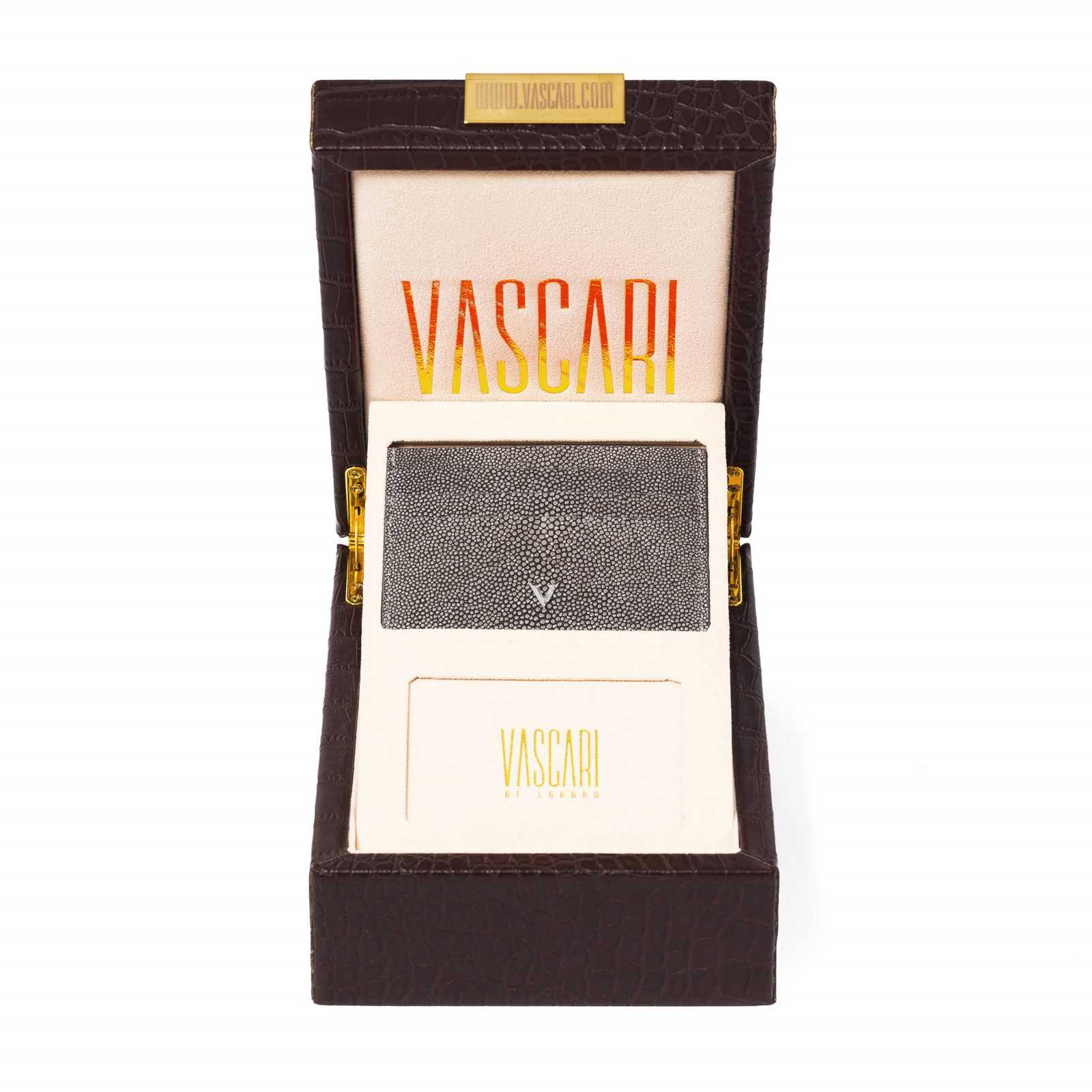 Front view of Vascari gift box showing grey stingray cardholder